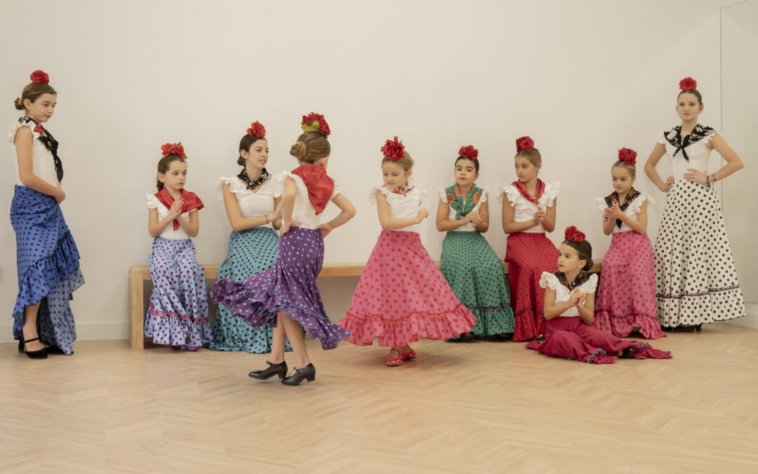Curso intensivo de sevillanas infantil y juvenil